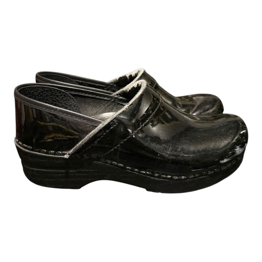 Dansko Professional Black Patent Leather Clogs Womens EU 37 Nursing Shoes 6.5-7 - Picture 2 of 9